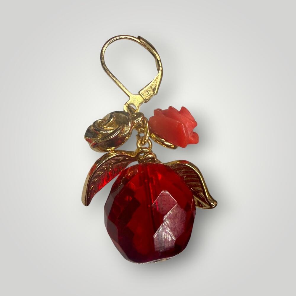 Vintage Red Faceted Glass Rose Dangle Earrings Gold Tone Floral Leverback - Picture 4 of 7